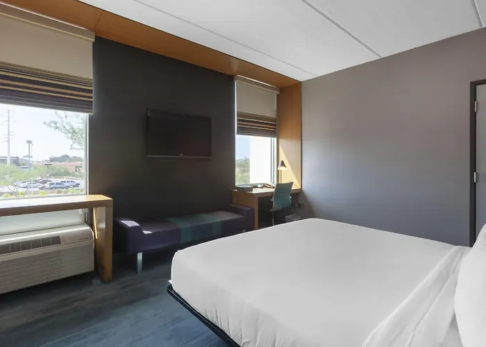 Aloft By Marriott Hotel 3*