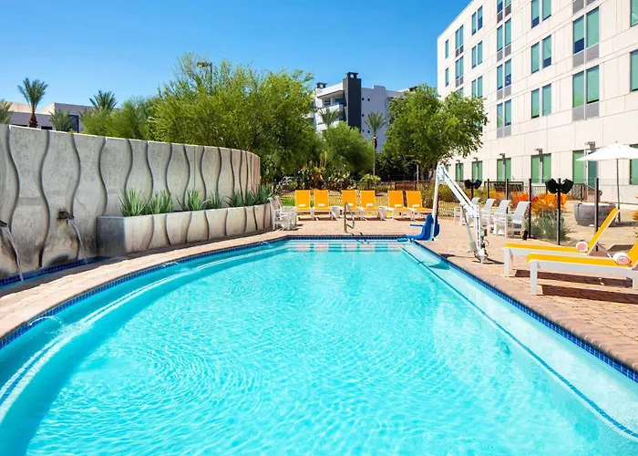 Aloft By Marriott Hotel 3*