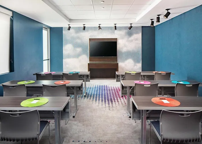 Aloft By Marriott Tempe